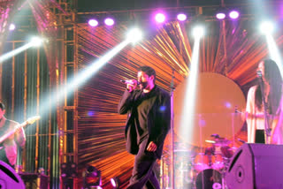 Farhan Akhtar performance in world music fes