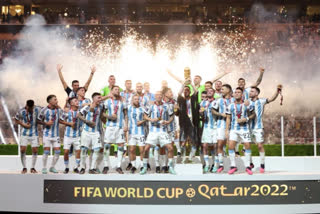 Lionel Messi Pictures and Tweets Viral on Social Media After FIFA World Cup 2022 Win