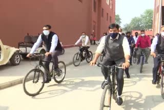 Etv BharatMandaviya urged people to cycle (file photo)
