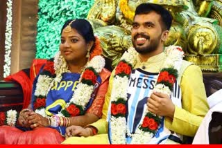 couple marry in football team jersy