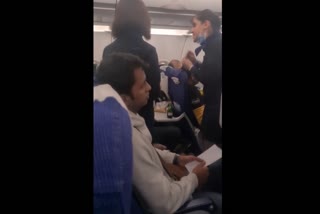Argument between flight crew and passenger