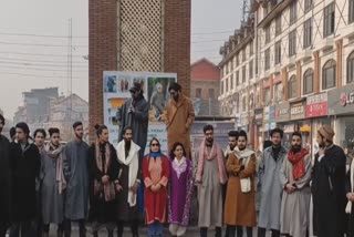 people-celebrate-pheran-day-at-ghanta-ghar-in-srinagar