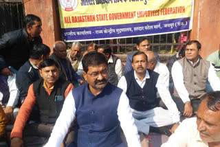 State govt employees protest in Rajasthan, demand of Khemraj committee implementation