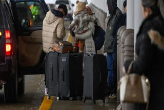 More than 2000 flights cancelled in US due to heavy snow