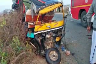 Auto tractor accident