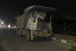 dumper hits 6 vehicles at Gachibowli in Hyderabad