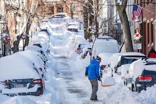 Snow storm hits