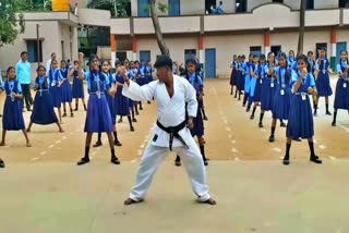 Free karate training for female students for self defense