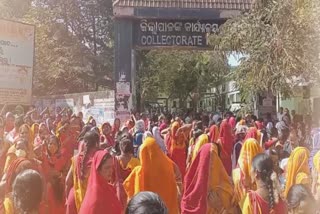 Anganwadi workers protest