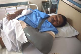 TMC Jai Hind Bahini Ward President Allegedly Beaten in Sonarpur ETV BHARAT