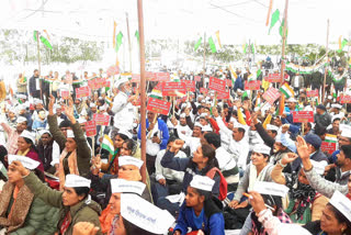 Third grade teachers protest in Jaipur, demand transfer at the earliest