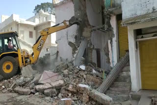 anuppur bulldozer ran on murderer house