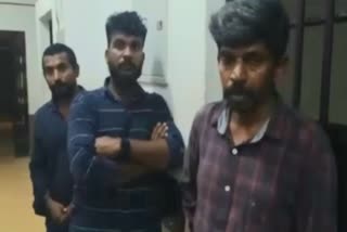 gang rape  minor girl was gang raped  minor girl was gang raped in parappanangadi  Differently abled minor girl  ഭിന്നശേഷിക്കാരിയെ കൂട്ടബലാത്സംഗത്തിന് ഇരയാക്കി  പേരാമ്പ്ര  ഭിന്നശേഷിക്കാരിയെ കൂട്ടബലാത്സംഗം ചെയ്‌തു  കോഴിക്കോട് വാര്‍ത്തകള്‍  കോഴിക്കോട് വാര്‍ത്തകള്‍  കോഴിക്കോട് പുതിയ വാര്‍ത്തകള്‍  kerala news updates  latest news in kerala