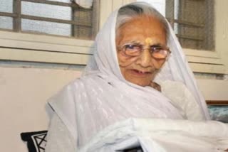 Etv BharatPM Modi's mother Hiraba hospitalized unwell (file photo)