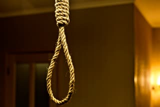 Man Commit suicide by hanging in Mandi