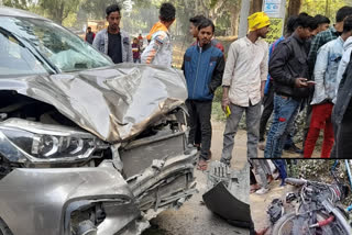 रोहतास: कार और बाइक में हुई भीषण टक्कर, एयर बैग खुली तो बची जान, 5 युवक घायल