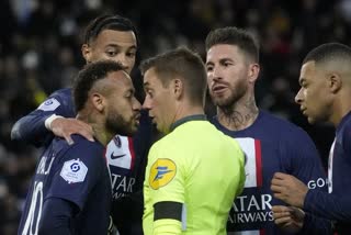 നെയ്‌മർ  പിഎസ്‌ജി  PSG  Neymar  ഫ്രഞ്ച് ലീഗ്  നെയ്‌മറിന് ചുവപ്പുകാർഡ്  Fresch League  strasbourg  psg vs strasbourg  Neymar gets Red Card against strasbourg  Neymar gets Red Card against strasbourg League one  League one  ലീഗ് വണ്‍