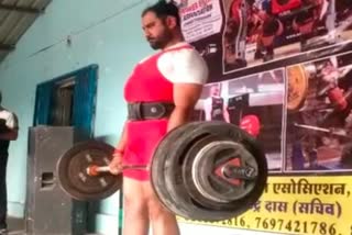Powerlifting competition in Chirmiri