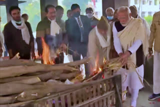 Prime Minister Narendra Modi performed the last rites of his mother Heeraben at her funeral in the City. Heeraben who was admitted to a hospital in the City passed away on Friday. She was 100. The Prime Minister immediately rushed to Gujarat to perform last rites to the mortal remains of his mother.