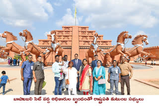 ರಾಮೋಜಿ ಫಿಲ್ಮ್​ ಸಿಟಿಗೆ ಭೇಟಿ ನೀಡಿದ ರಾಷ್ಟ್ರಪತಿಗಳ ಕುಟುಂಬ ಸದಸ್ಯರು