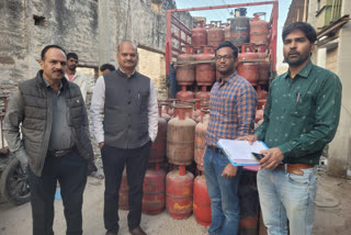 175 illegal gas cylinders seized in Ajmer, other refiling items also captured