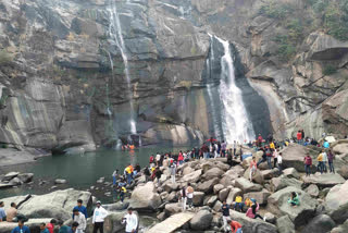 Hundru Waterfall