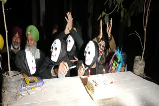 Punjab: Idiot Club members flock to crematorium to celebrate new year