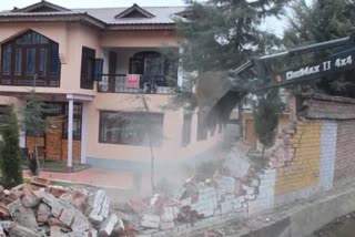 HM terrorist commander Amir Khan property demolished