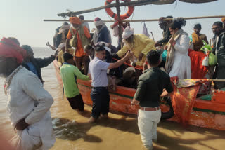 Narmada lost its direction and reached Lavacha beach