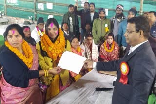 medical-student-stuns-wife-of-5-time-mps-wife-wins-chief-mayoral-post-in-urban-local-body-polls-in-bihars-araria