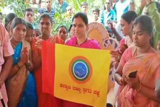 Aruna Lakshmi launches new party flag