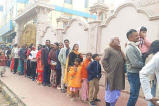 नववर्ष पर इस्कॉन मंदिर में पूजा पाठ