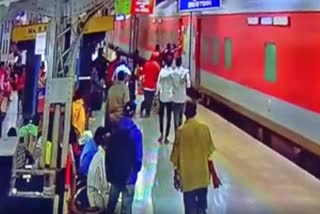 RPF Personnel Saves woman life