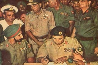 Pakistan's Lt Gen Amir Abdullah Khan Niazi signing Instrument of Surrender