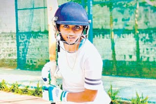 Telangana woman becomes coach at 21