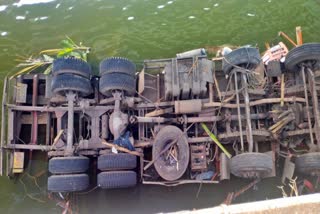 lorry falls into river driver died