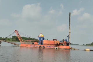 Illegal mining of sand in Gundlakamma reservoir