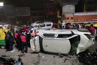 delhi policeman car collided with several vehicles