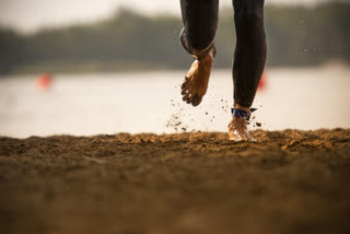 Who is and isn't suited to barefoot running? And if I want to try, how do I start?