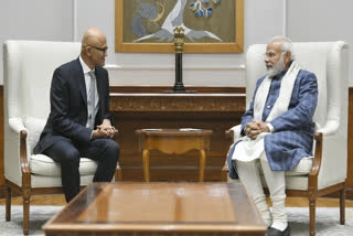 Microsoft chief Satya Nadella meets PM Modi  India digital transformation inspiring  Microsoft chief Satya Nadella visits India  Microsoft chief Satya Nadella in Bengaluru  ಡಿಜಿಟಲ್ ಇಂಡಿಯಾ ದೃಷ್ಟಿಕೋನವನ್ನು ಶ್ಲಾಘಿಸಿದ ನಾಡೆಲ್ಲಾ  ಪ್ರಧಾನಿಯನ್ನು ಭೇಟಿ ಮಾಡಿದ ಮೈಕ್ರೋಸಾಫ್ಟ್​ ಸಿಇಒ  ಭಾರತದ ಡಿಜಿಟಲ್ ಟ್ರಾನ್ಸ್ಫಾರ್ಮೆಶನ್​ ಸ್ಪೂರ್ತಿದಾಯಕ  ಸತ್ಯ ನಾಡೆಲ್ಲಾ ಅವರು ಪ್ರಧಾನಿ ಮೋದಿ ಅವರನ್ನು ಭೇಟಿ  ಡಿಜಿಟಲ್ ಇಂಡಿಯಾ ಪರಿಕಲ್ಪನೆಯನ್ನು ಸಾಕಾರ  ನಾಡೆಲ್ಲಾ ನಾಲ್ಕು ದಿನಗಳ ಭಾರತ ಪ್ರವಾಸ