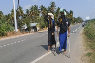 ஒற்றை காலுடன் ஐயப்பனை காண சபரிமலைக்கு நடைபயணம்