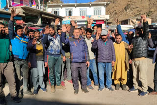 منڈی میں سومو یونین کی جانب سے احتجاجی مظاہرہ