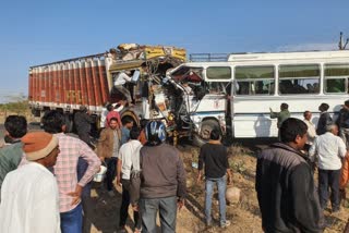 bus and truck collision in Jodhpur