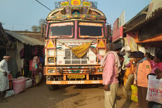 Action against overloaded vehicles in Dumka