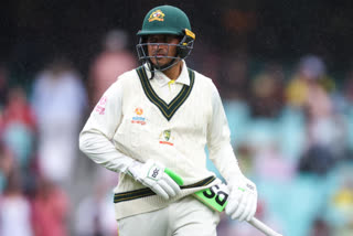 Pat Cummins  Usman Khawaja  Usman Khawaja lose Double Ton In Sydney Test  fans against Pat Cummins  Sydney Test  സിഡ്‌നി ടെസ്റ്റ്  പാറ്റ് കമിന്‍സ്  ഉസ്‌മാന്‍ ഖവാജ  ഓസ്‌ട്രേലിയ vs ദക്ഷിണാഫ്രിക്ക  ദക്ഷിണാഫ്രിക്ക