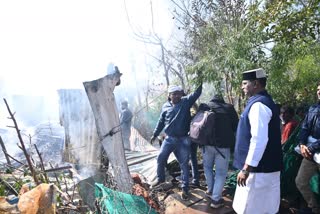 Slum burnt to ashes in bhopal anna nagar