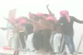 Congress supporters dance in Bharat Jodo Yatra