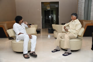 Pawan Kalyan meets Chandrababu