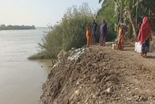 Salndi river embankment collapsed