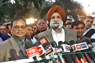 Randhawa ultimatum to ministers and mlas